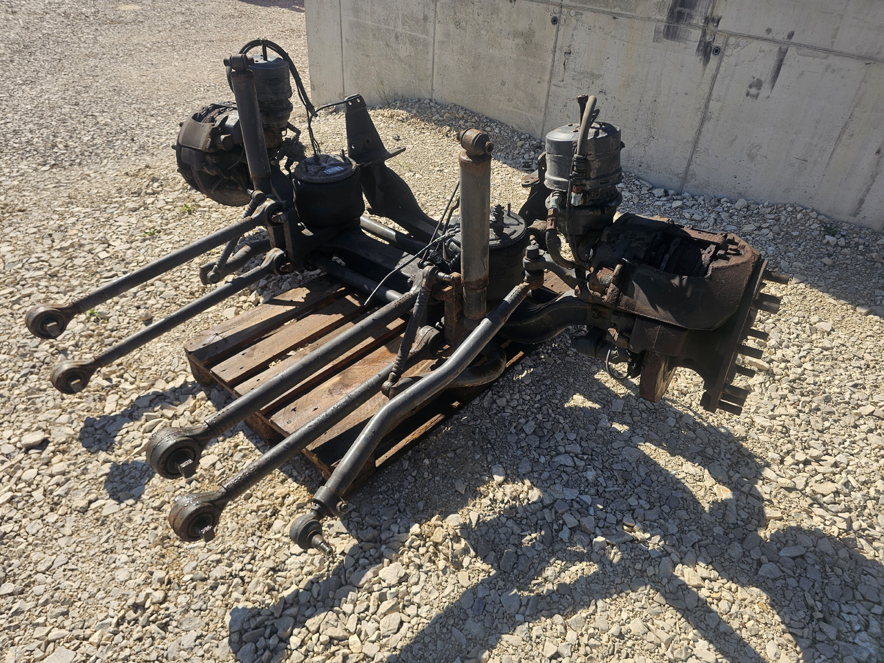 VOLVO FH FM / FRONT AIR SUNSPENSION - Axă față: Foto 4 VOLVO FH FM / FRONT AIR SUNSPENSION - Axă față: Foto 4