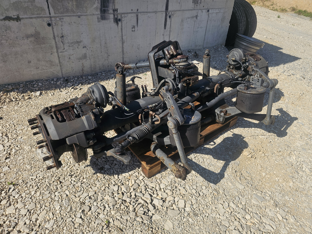 VOLVO FH FM / LIFT & STEERING AXLE / 6x2 / COMPLETE - Axă spate: Foto 3 VOLVO FH FM / LIFT & STEERING AXLE / 6x2 / COMPLETE - Axă spate: Foto 3