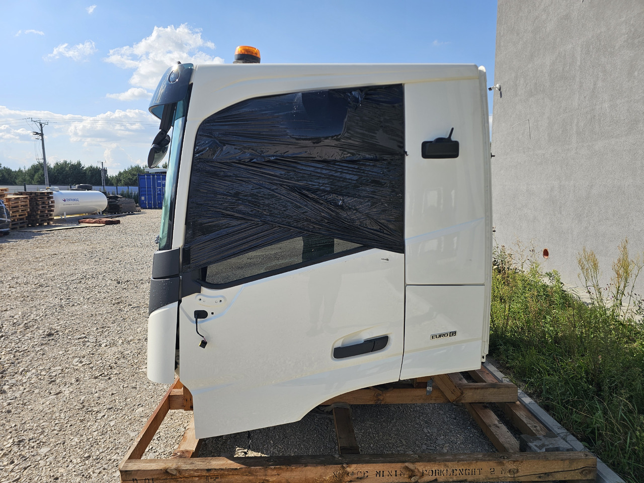 VOLVO FM5 FMX LOW DAY CAB / FULLY COMPLETE / BRAND NEW - Cabină: Foto 5 VOLVO FM5 FMX LOW DAY CAB / FULLY COMPLETE / BRAND NEW - Cabină: Foto 5