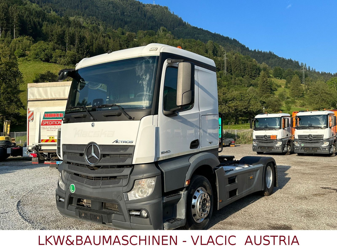 Mercedes-Benz Actros 1840 ADR ( 15 Stk. auf Lager 2017 jahr) - Cap tractor: Foto 1 Mercedes-Benz Actros 1840 ADR ( 15 Stk. auf Lager 2017 jahr) - Cap tractor: Foto 1