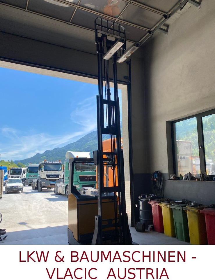 Jungheinrich ETV 112 - Stivuitor cu catarg retractabil: Foto 4 Jungheinrich ETV 112 - Stivuitor cu catarg retractabil: Foto 4