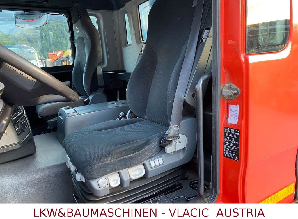 MAN TGS Holztransporter mit Kran Palfinger MAN TGS 33.480 6x6Holztransporter mit Kran Palfinger - Camion forestier, Camion cu macara: Foto 4 MAN TGS Holztransporter mit Kran Palfinger MAN TGS 33.480 6x6Holztransporter mit Kran Palfinger - Camion forestier, Camion cu macara: Foto 4