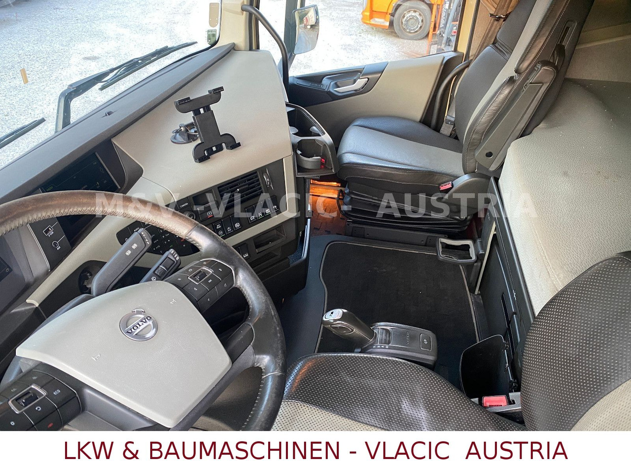 Volvo FH 540 (6X4) D13K540 - Camion forestier: Foto 4 Volvo FH 540 (6X4) D13K540 - Camion forestier: Foto 4