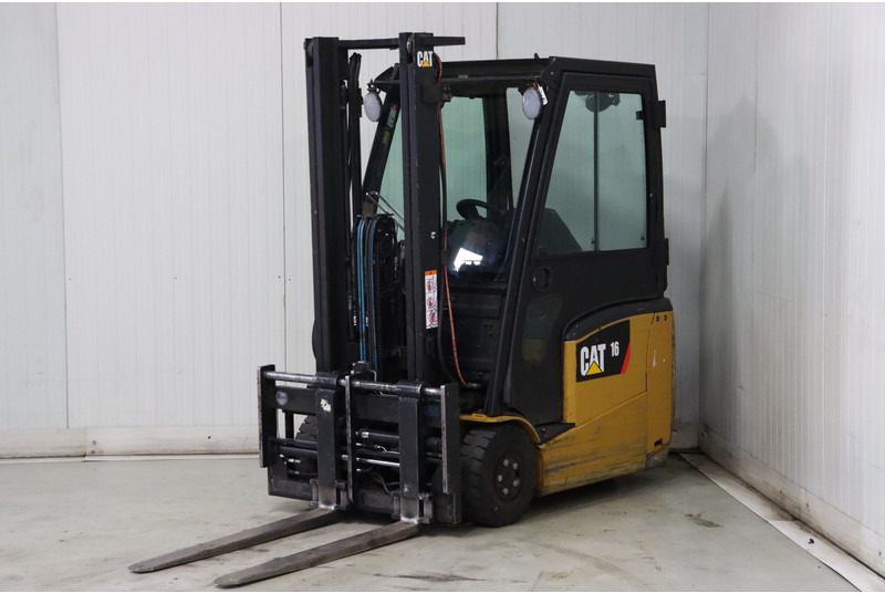Caterpillar EP16CPNT - Electrostivuitor: Foto 4 Caterpillar EP16CPNT - Electrostivuitor: Foto 4