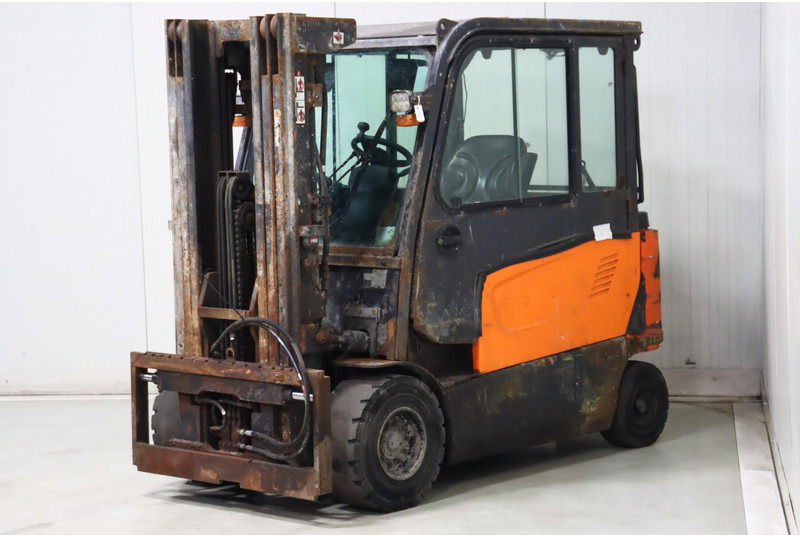 Doosan B35X-7 - Electrostivuitor: Foto 3 Doosan B35X-7 - Electrostivuitor: Foto 3