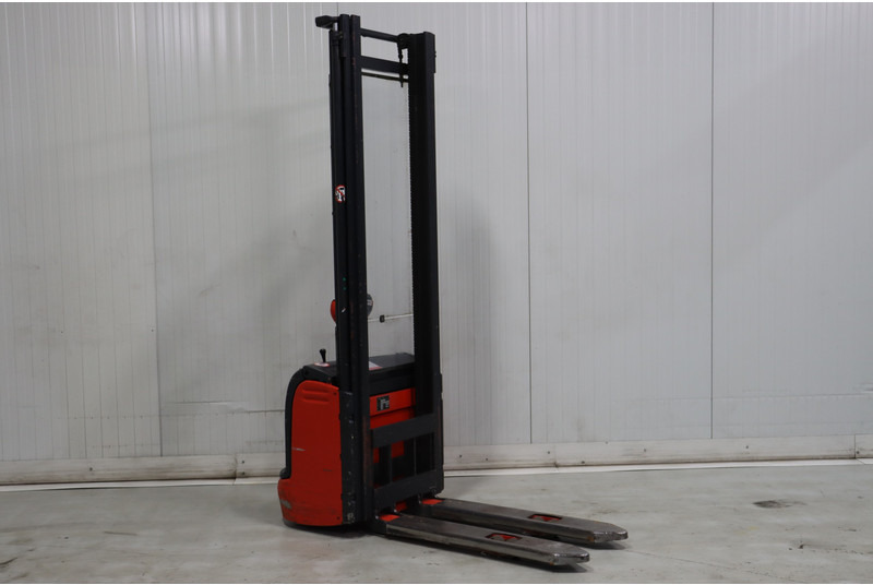 Linde L12 - Transpalet la mare înălţime: Foto 1 Linde L12 - Transpalet la mare înălţime: Foto 1