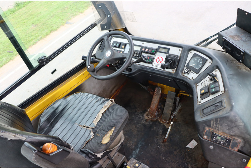 Terberg BC182 - Tractor terminal: Foto 2 Terberg BC182 - Tractor terminal: Foto 2