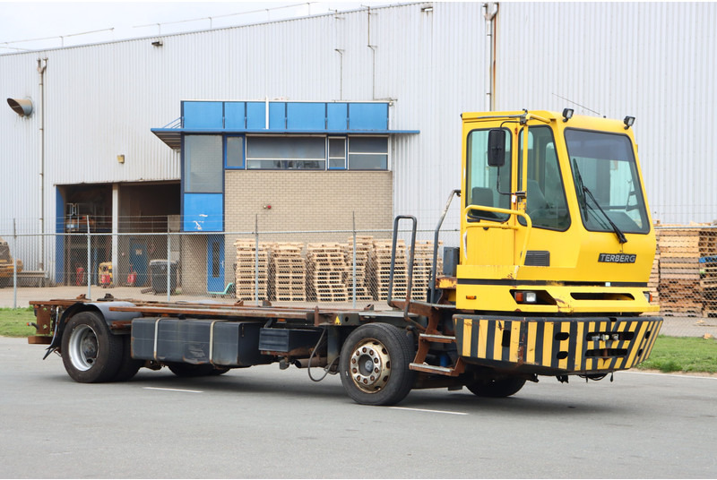 Terberg BC182 - Tractor terminal: Foto 1 Terberg BC182 - Tractor terminal: Foto 1