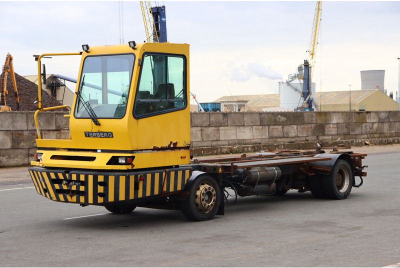 Terberg BC182 - Tractor terminal: Foto 4 Terberg BC182 - Tractor terminal: Foto 4