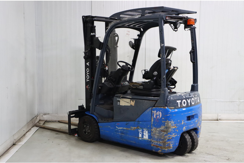 Toyota 8FBE16T - Electrostivuitor: Foto 5 Toyota 8FBE16T - Electrostivuitor: Foto 5