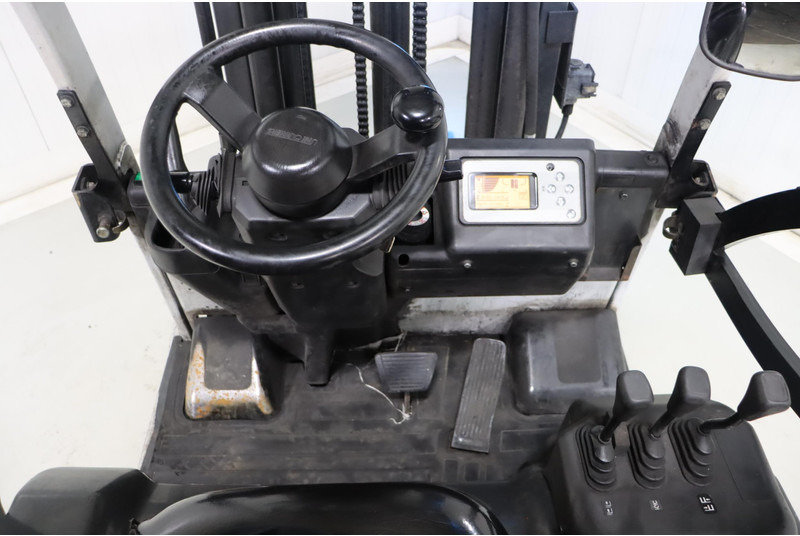 Electrostivuitor UniCarriers AG1N1L16Q: Foto 9 Electrostivuitor UniCarriers AG1N1L16Q: Foto 9