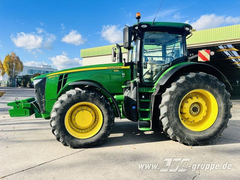 John Deere 8370R E23 PowerShift - Tractor agricol: Foto 5 John Deere 8370R E23 PowerShift - Tractor agricol: Foto 5