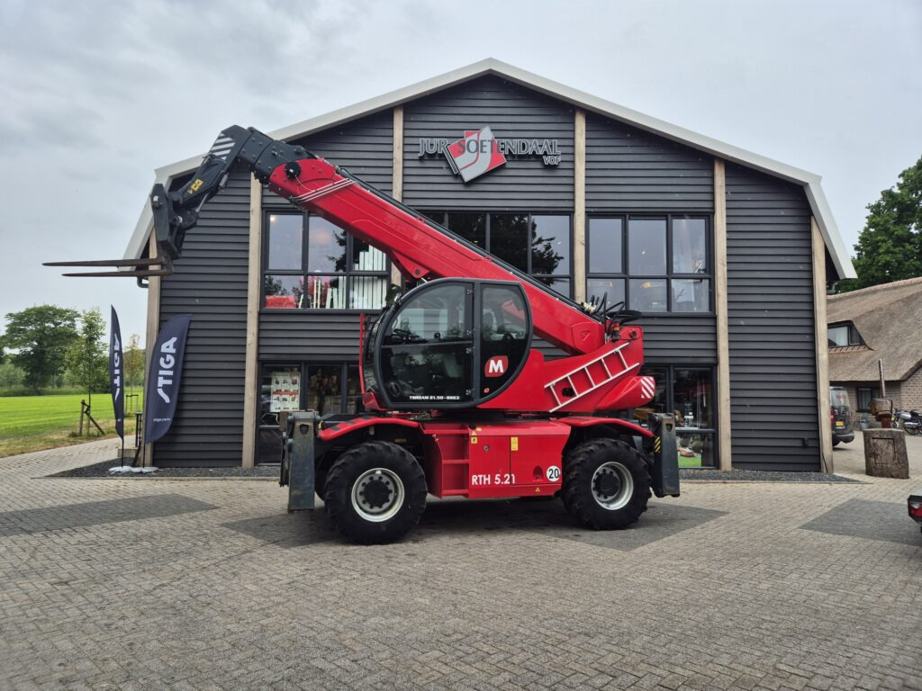 MAGNI RTH 5.21 D/D - Stivuitor telescopic: Foto 1 MAGNI RTH 5.21 D/D - Stivuitor telescopic: Foto 1