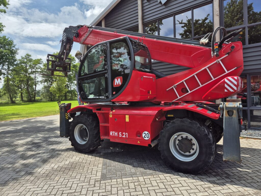 MAGNI RTH 5.21 D/D - Stivuitor telescopic: Foto 3 MAGNI RTH 5.21 D/D - Stivuitor telescopic: Foto 3