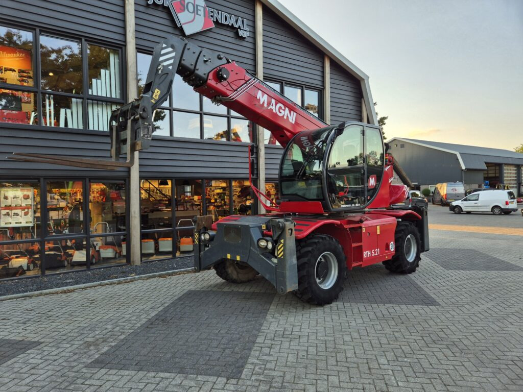 MAGNI RTH 5.21 D/D - Stivuitor telescopic: Foto 2 MAGNI RTH 5.21 D/D - Stivuitor telescopic: Foto 2