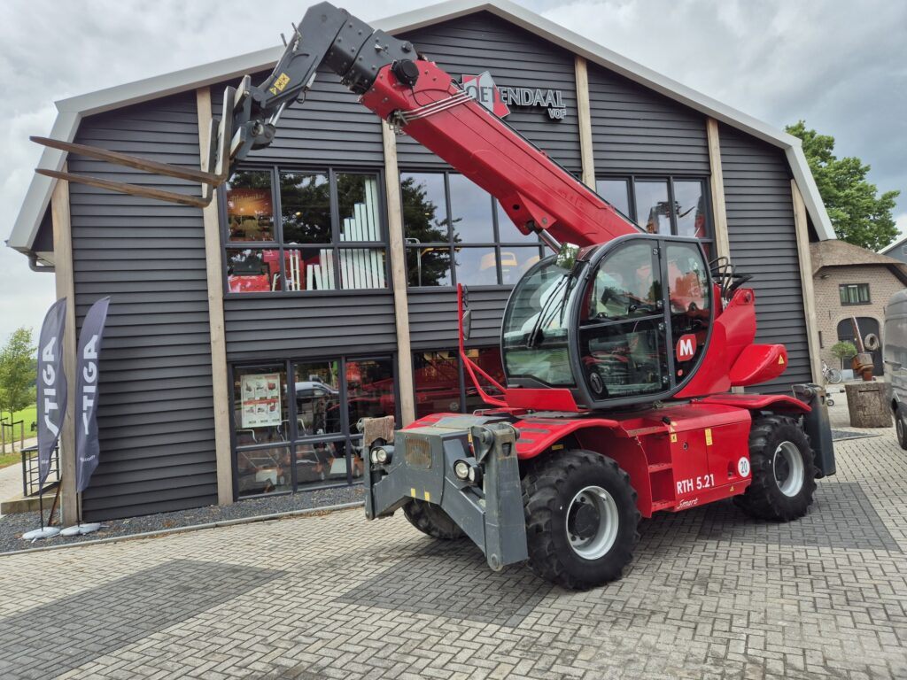 MAGNI RTH 5.21 Smart – D/C - Stivuitor telescopic: Foto 2 MAGNI RTH 5.21 Smart – D/C - Stivuitor telescopic: Foto 2