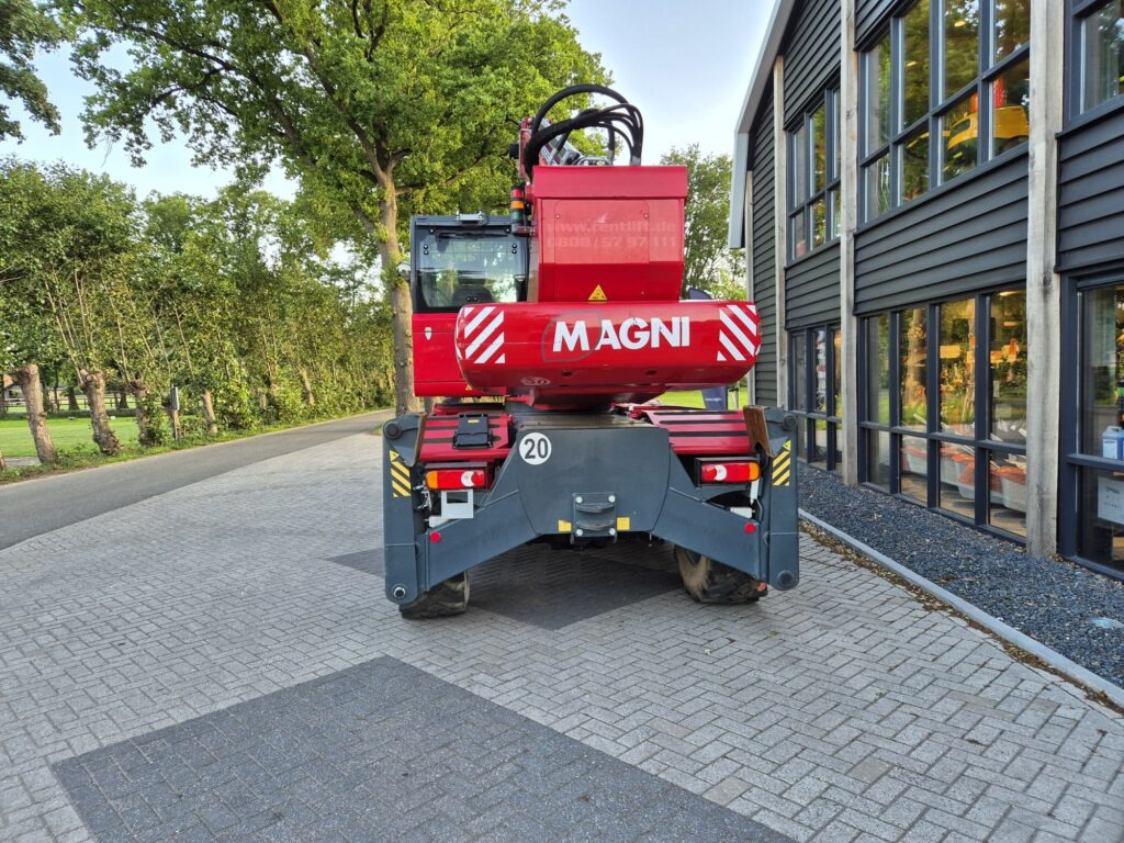 MAGNI RTH 5.23 Smart D/C - Stivuitor telescopic: Foto 4 MAGNI RTH 5.23 Smart D/C - Stivuitor telescopic: Foto 4