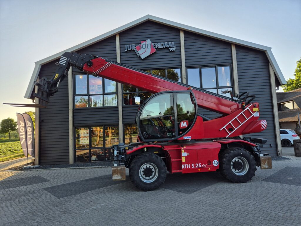 MAGNI RTH 5.25 SH-D/C - Stivuitor telescopic: Foto 1 MAGNI RTH 5.25 SH-D/C - Stivuitor telescopic: Foto 1