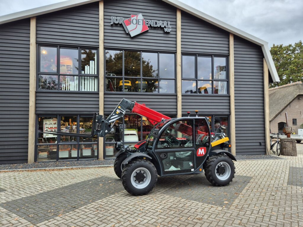 MAGNI TH 3.6 - Stivuitor telescopic: Foto 1 MAGNI TH 3.6 - Stivuitor telescopic: Foto 1