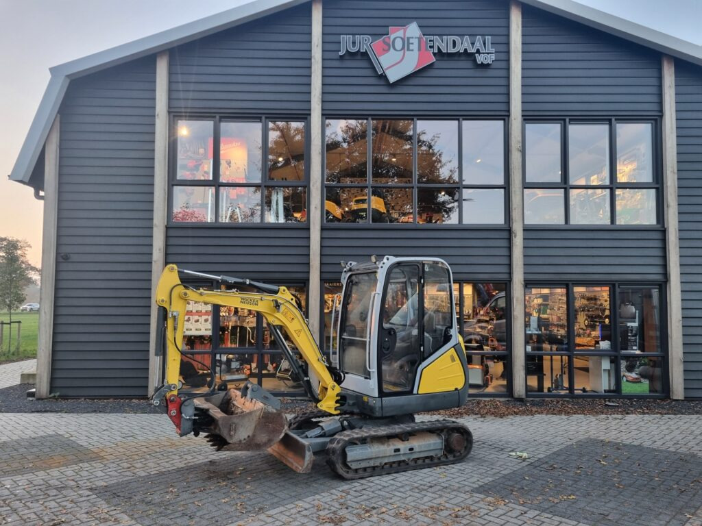 WACKER NEUSON ET24 minidigger - Mini excavator: Foto 1 WACKER NEUSON ET24 minidigger - Mini excavator: Foto 1