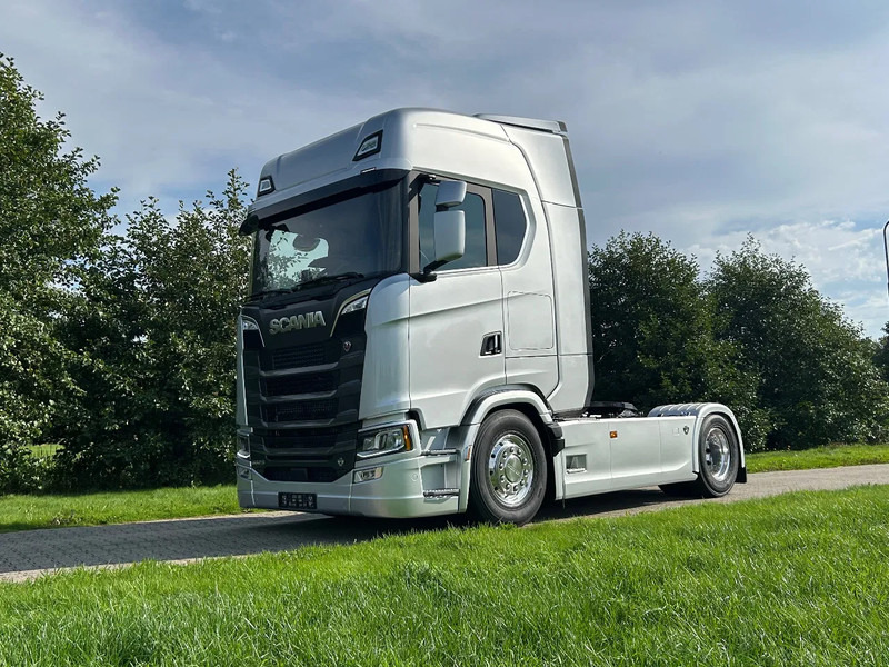 Scania 660S V8 NGS | 4x2 NB | 6 BALON SUSPENSION | RETARDER | FULL-AIR | PTO PREP. | PARK-COOLER | - Cap tractor: Foto 1 Scania 660S V8 NGS | 4x2 NB | 6 BALON SUSPENSION | RETARDER | FULL-AIR | PTO PREP. | PARK-COOLER | - Cap tractor: Foto 1