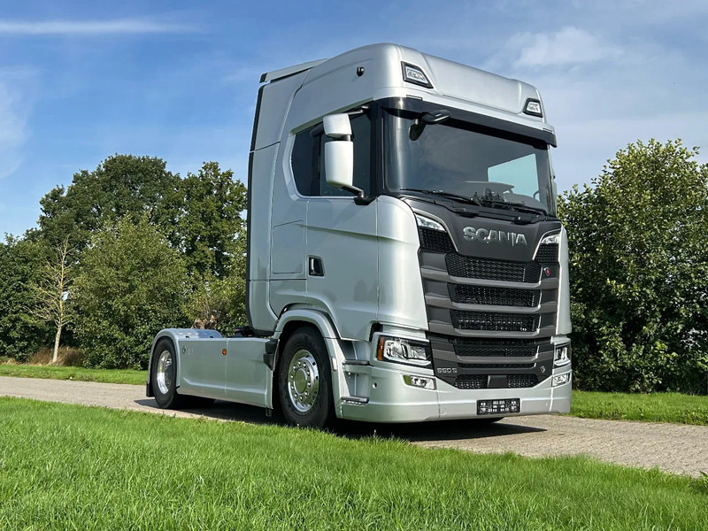 Scania 660S V8 NGS | 4x2 NB | 6 BALON SUSPENSION | RETARDER | FULL-AIR | PTO PREP. | PARK-COOLER | - Cap tractor: Foto 4 Scania 660S V8 NGS | 4x2 NB | 6 BALON SUSPENSION | RETARDER | FULL-AIR | PTO PREP. | PARK-COOLER | - Cap tractor: Foto 4