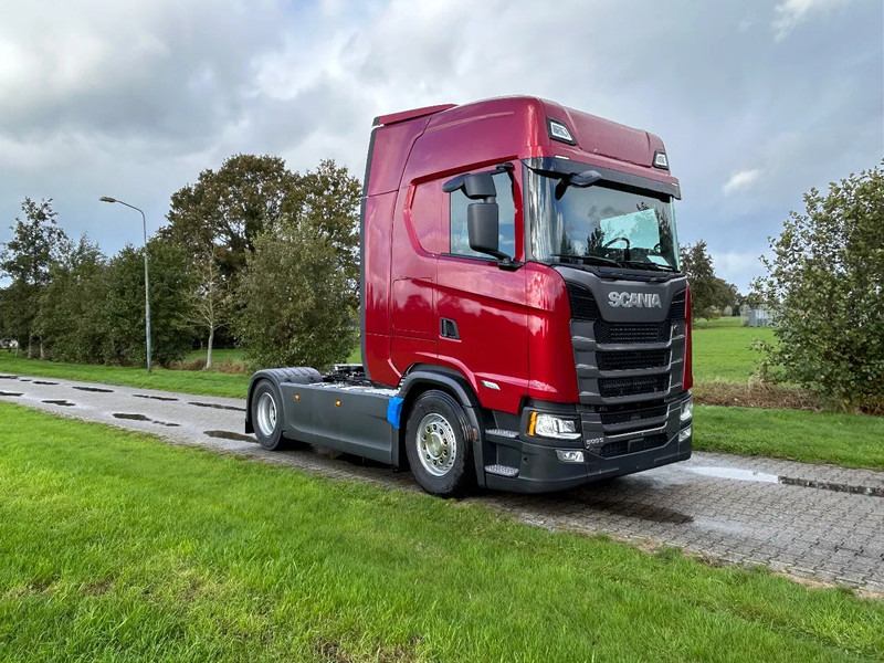Scania S500 NGS | S-U-P-E-R | PARK-COOLER | RETARDER | FULL-AIR | NEW - Cap tractor: Foto 4 Scania S500 NGS | S-U-P-E-R | PARK-COOLER | RETARDER | FULL-AIR | NEW - Cap tractor: Foto 4