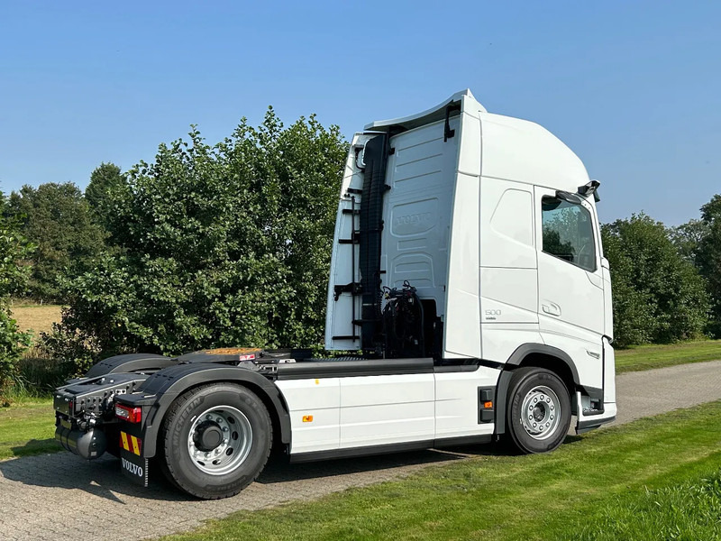 Volvo FH 500 AERO | I-SHAVE TC | PARK-COOLER | GLOBETROTTER XL | - Cap tractor: Foto 4 Volvo FH 500 AERO | I-SHAVE TC | PARK-COOLER | GLOBETROTTER XL | - Cap tractor: Foto 4