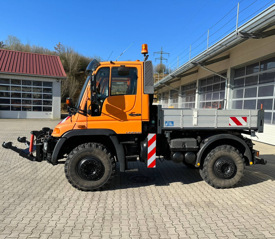 Unimog 400 - U400 405 02734 mit Heckkraftheber Mer - Camion basculantă: Foto 2 Unimog 400 - U400 405 02734 mit Heckkraftheber Mer - Camion basculantă: Foto 2