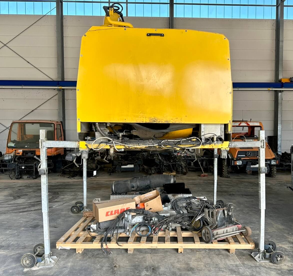 Unimog Aufbaukehrmaschine Trilety SK-370 - Măturătoare stradală: Foto 2 Unimog Aufbaukehrmaschine Trilety SK-370 - Măturătoare stradală: Foto 2