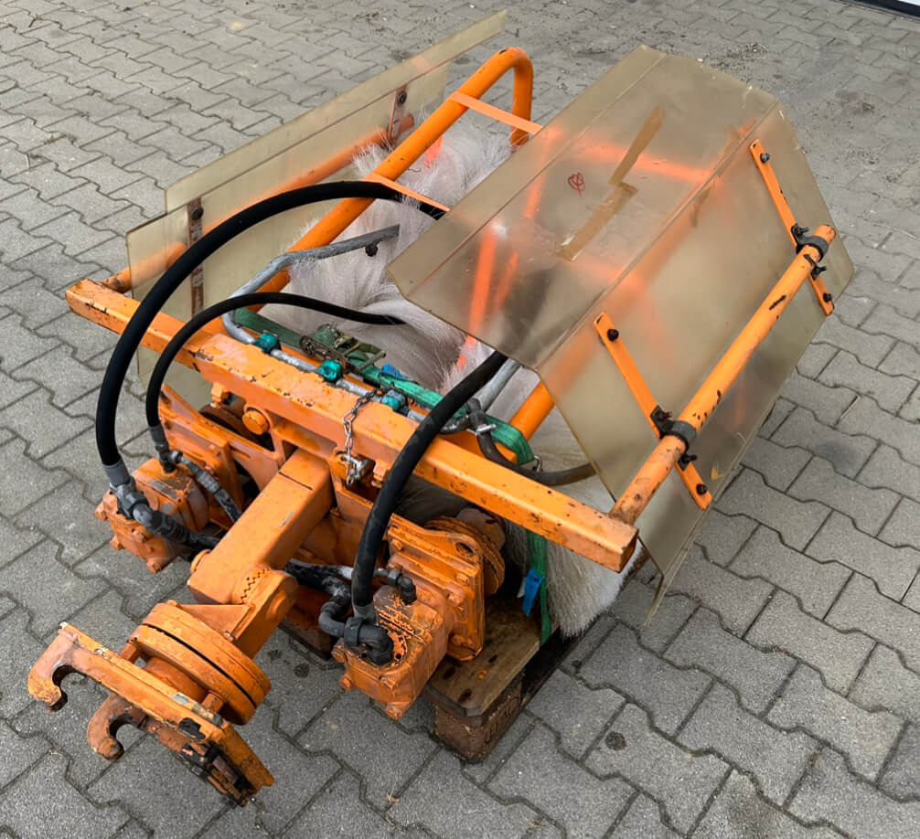 Unimog Doppelwaschbürste Mulag DWB - Perie: Foto 3 Unimog Doppelwaschbürste Mulag DWB - Perie: Foto 3