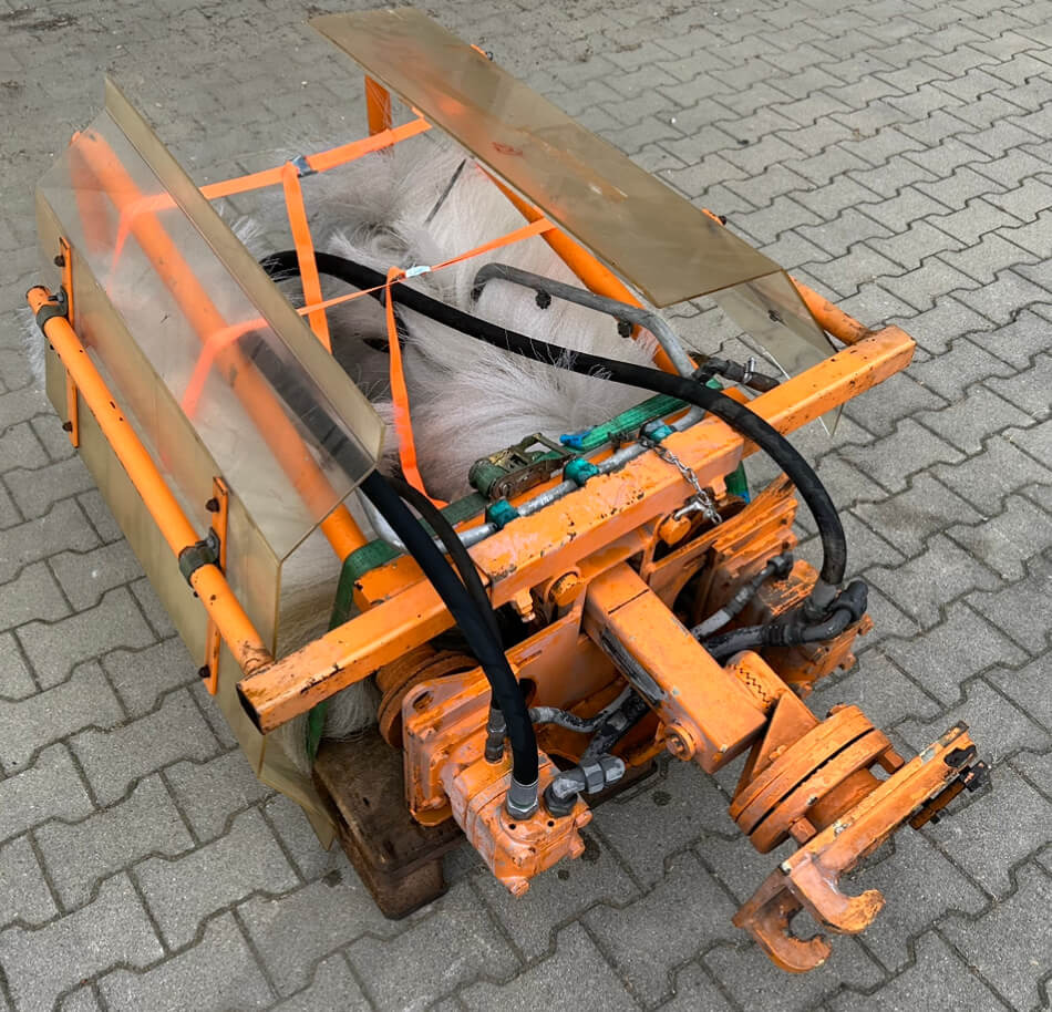 Unimog Doppelwaschbürste Mulag DWB - Perie: Foto 1 Unimog Doppelwaschbürste Mulag DWB - Perie: Foto 1