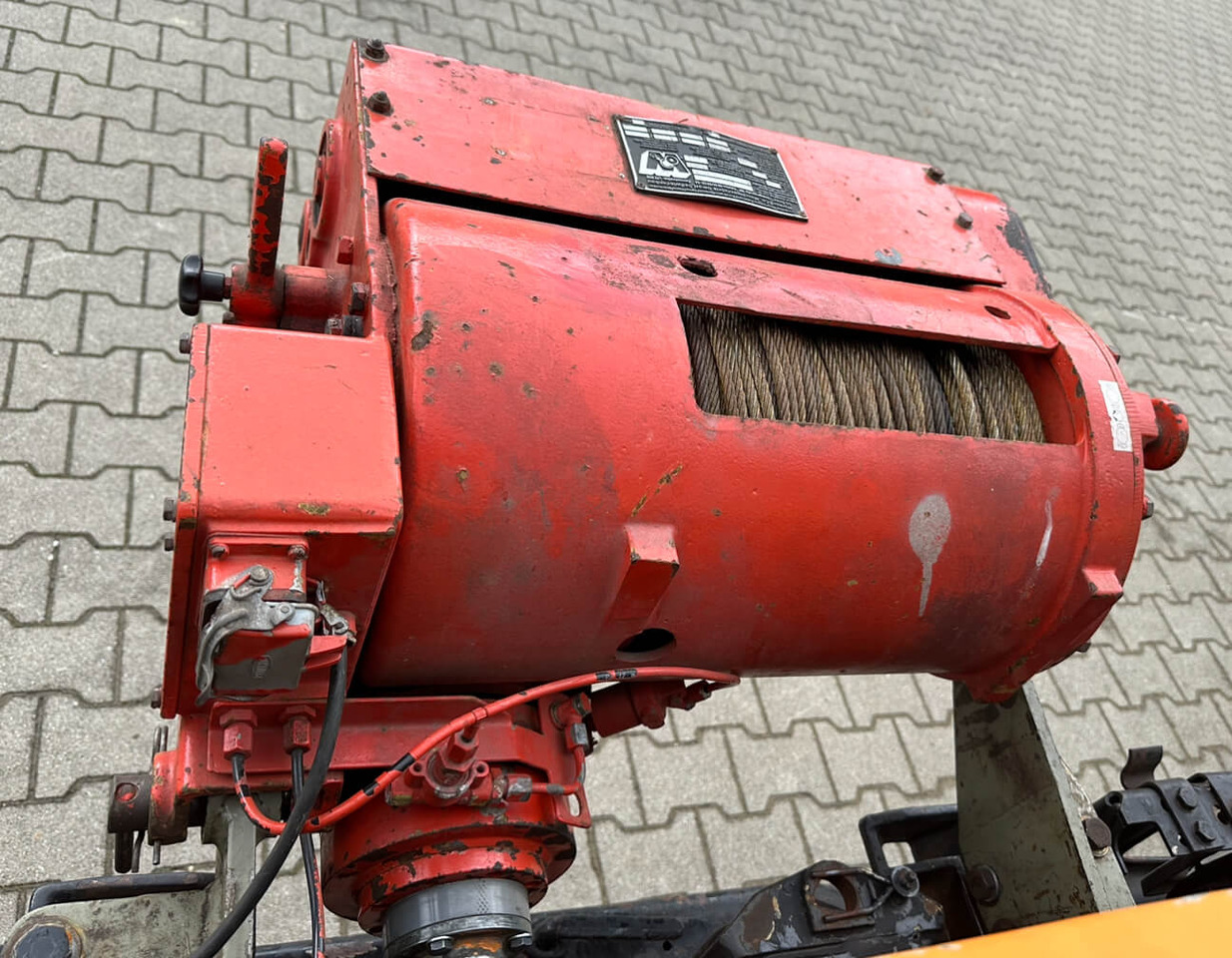 Unimog Frontanbau Seilwinde Werner F30.1M1HW1708 - Troliu: Foto 4 Unimog Frontanbau Seilwinde Werner F30.1M1HW1708 - Troliu: Foto 4