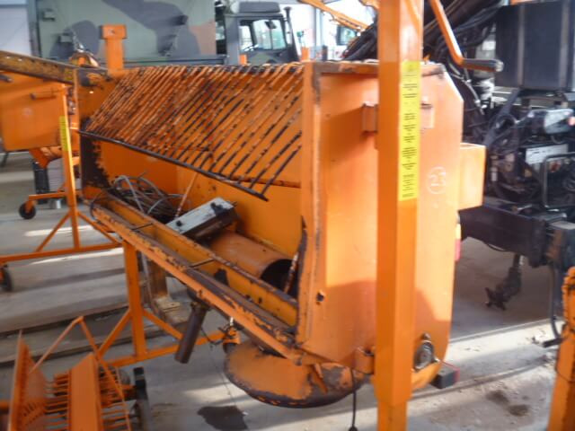 Unimog Salzstreuer Gmeiner 90WA - Sararita: Foto 3 Unimog Salzstreuer Gmeiner 90WA - Sararita: Foto 3