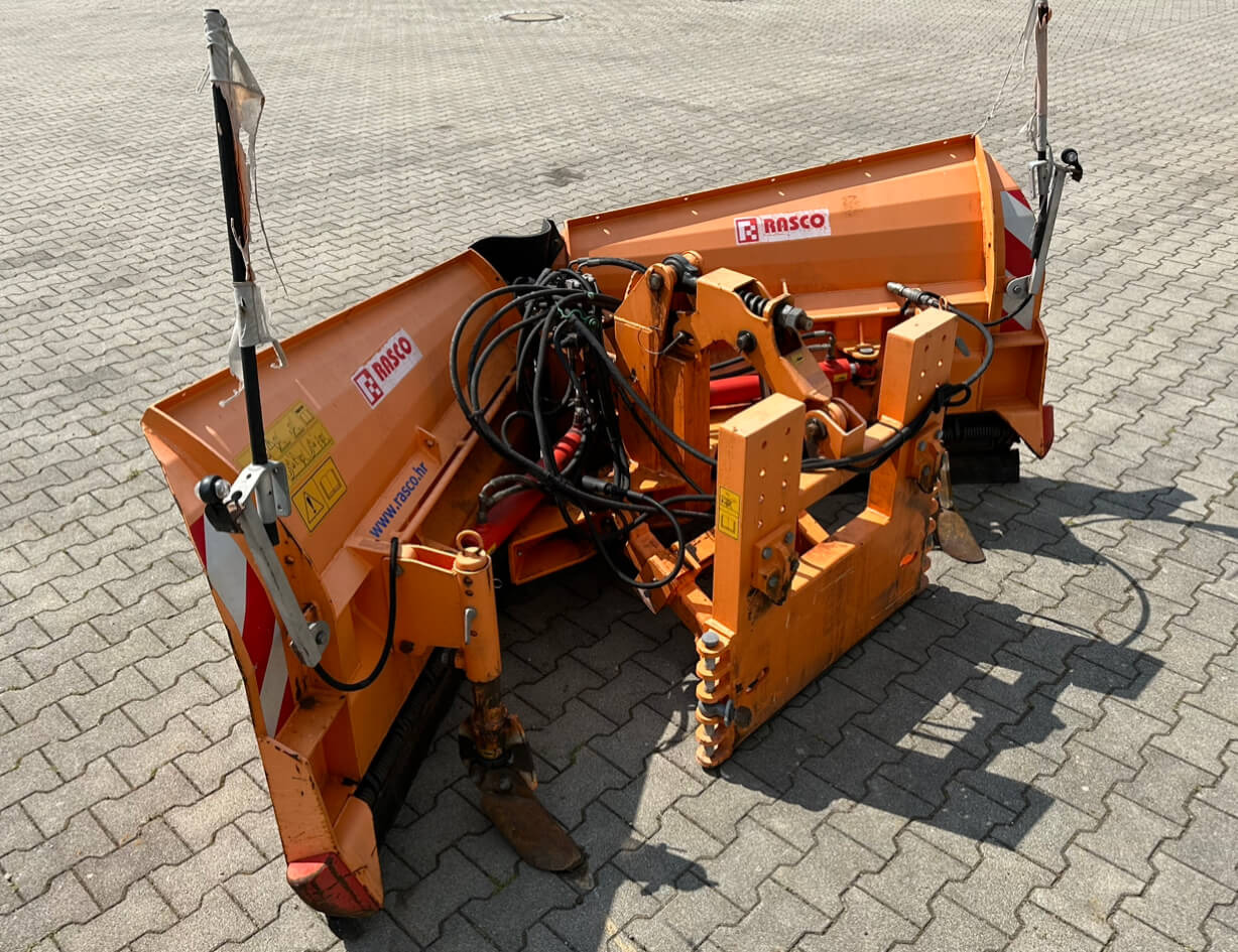 Unimog Schneepflug - Vario Rasco VERTUS 3.2 GB2X3 - Plug zapada: Foto 4 Unimog Schneepflug - Vario Rasco VERTUS 3.2 GB2X3 - Plug zapada: Foto 4