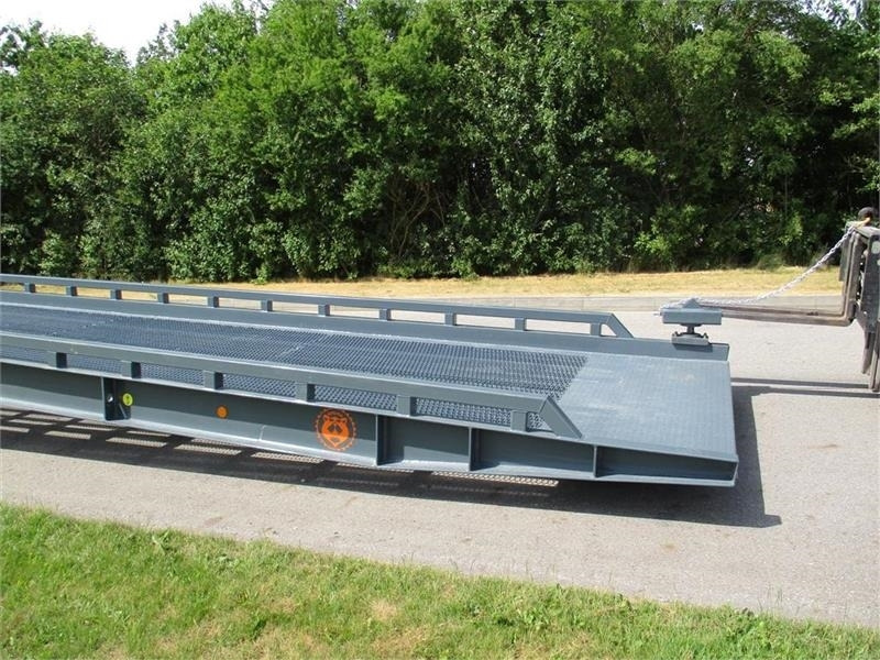 BEAR 10.0 Læsse rampe 10.000kg - Rampă de încărcare: Foto 5 BEAR 10.0 Læsse rampe 10.000kg - Rampă de încărcare: Foto 5