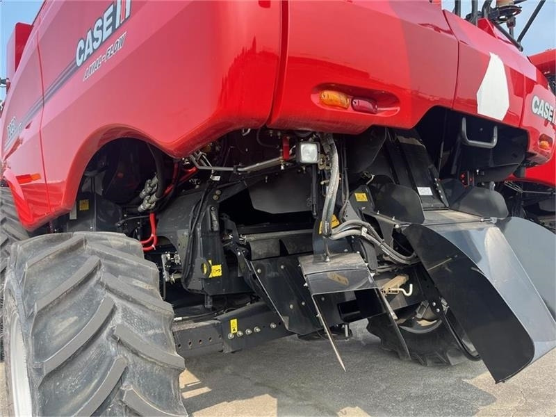 Case IH 8250 Axial-Flow New and unused combine - Combină de recoltat cereale: Foto 3 Case IH 8250 Axial-Flow New and unused combine - Combină de recoltat cereale: Foto 3