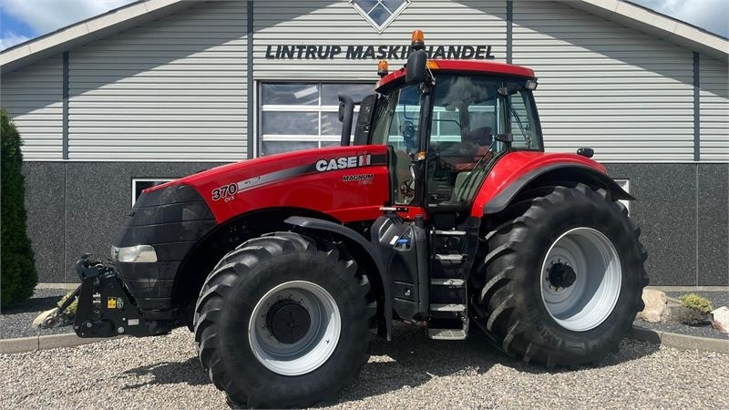 Case IH Magnum 370 CVX Med fronlift - Tractor agricol: Foto 1 Case IH Magnum 370 CVX Med fronlift - Tractor agricol: Foto 1