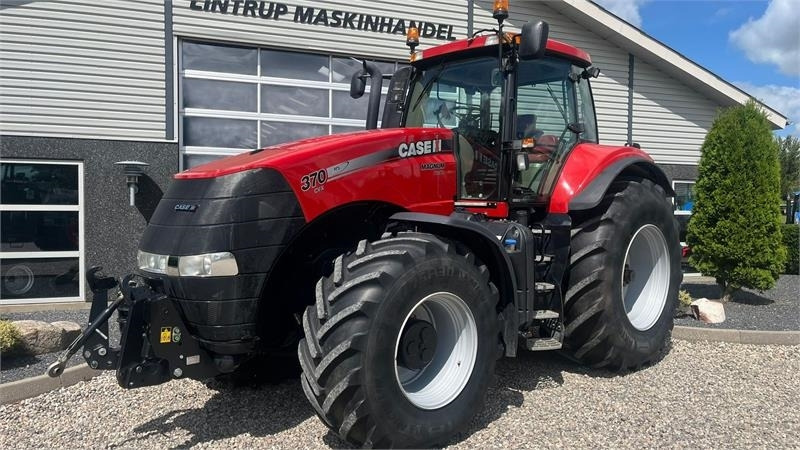 Case IH Magnum 370 CVX Med fronlift - Tractor agricol: Foto 2 Case IH Magnum 370 CVX Med fronlift - Tractor agricol: Foto 2