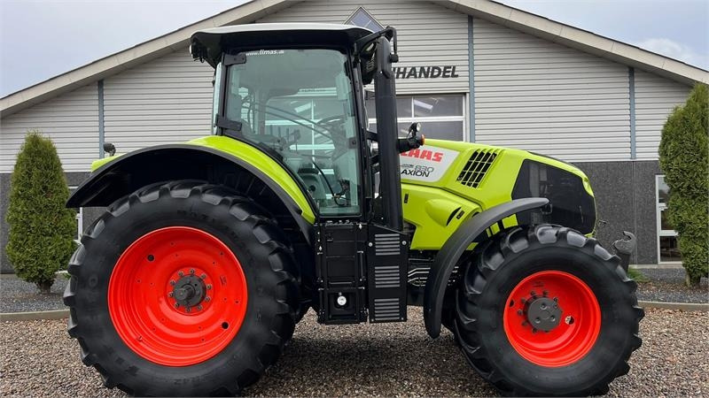 Tractor agricol Claas Axion 830 Med frontlift. Velholdt traktor.: Foto 16 Tractor agricol Claas Axion 830 Med frontlift. Velholdt traktor.: Foto 16