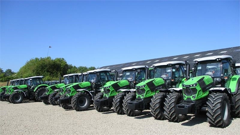 Deutz-fahr Agrotron 6205G New and Unused tractor - Tractor agricol: Foto 1 Deutz-fahr Agrotron 6205G New and Unused tractor - Tractor agricol: Foto 1