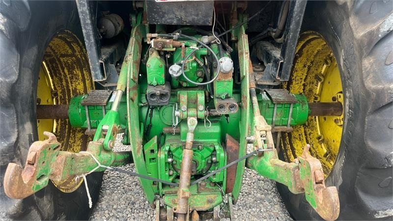 John Deere 4450 med 7,6L motor - Tractor agricol: Foto 4 John Deere 4450 med 7,6L motor - Tractor agricol: Foto 4