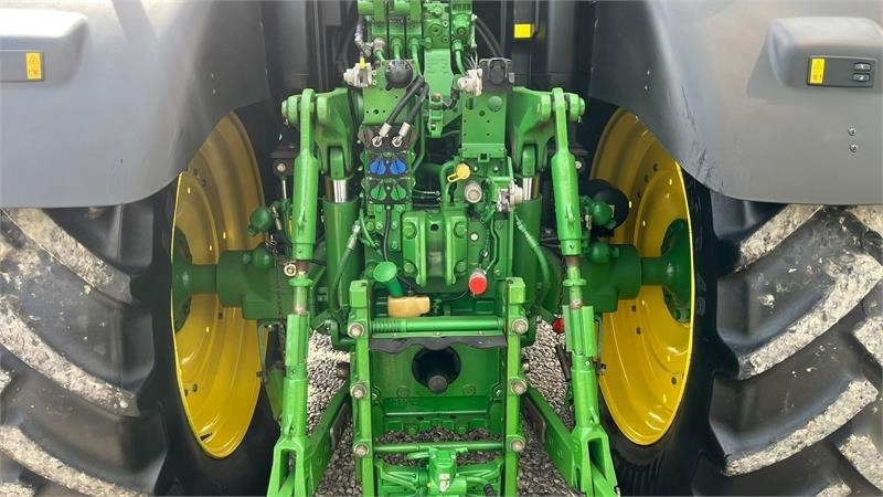 John Deere 6175R Med frontlift og frontPTO samt luft anlæg - Tractor agricol: Foto 5 John Deere 6175R Med frontlift og frontPTO samt luft anlæg - Tractor agricol: Foto 5
