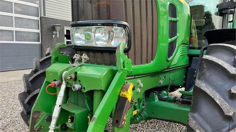 John Deere 6930 AutoPower med frontlift og front PTO - Tractor agricol: Foto 5 John Deere 6930 AutoPower med frontlift og front PTO - Tractor agricol: Foto 5