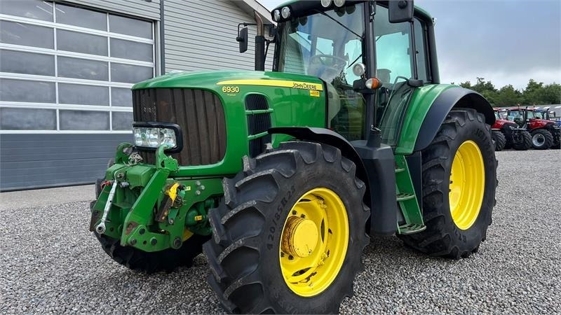 John Deere 6930 AutoPower med frontlift og front PTO - Tractor agricol: Foto 3 John Deere 6930 AutoPower med frontlift og front PTO - Tractor agricol: Foto 3