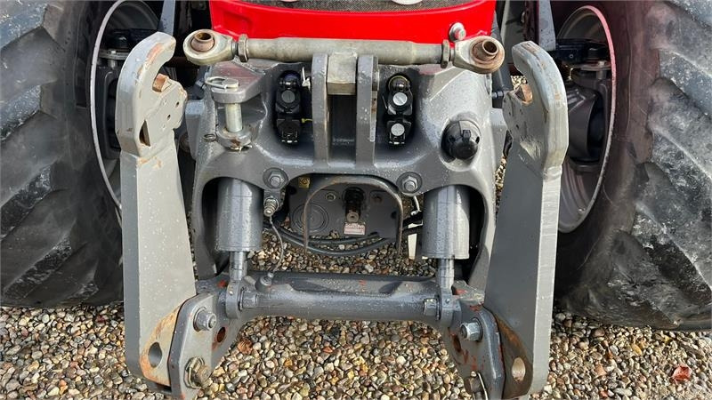 Massey Ferguson 7718 Dyna VT Med frontlift og frontPTO - Tractor agricol: Foto 4 Massey Ferguson 7718 Dyna VT Med frontlift og frontPTO - Tractor agricol: Foto 4