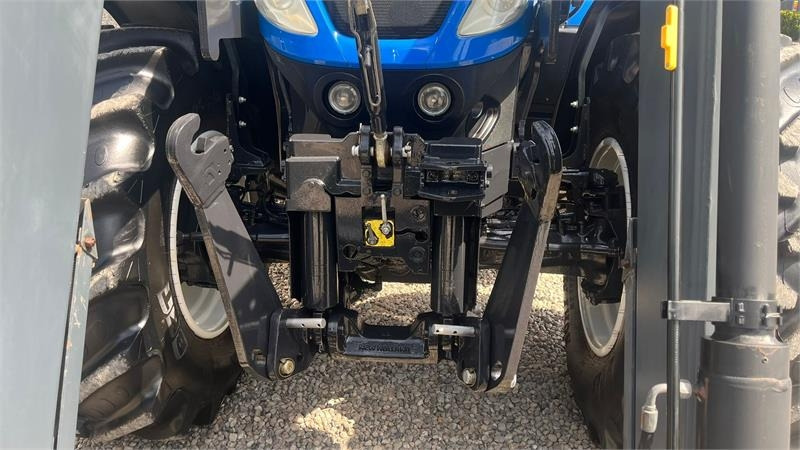 New Holland T7.270 AC med frontlift og frontlæsser - Tractor agricol: Foto 4 New Holland T7.270 AC med frontlift og frontlæsser - Tractor agricol: Foto 4
