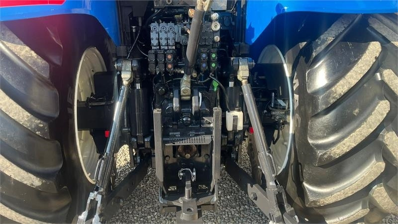 New Holland T7.270 AutoCommand med frontlift - Tractor agricol: Foto 5 New Holland T7.270 AutoCommand med frontlift - Tractor agricol: Foto 5