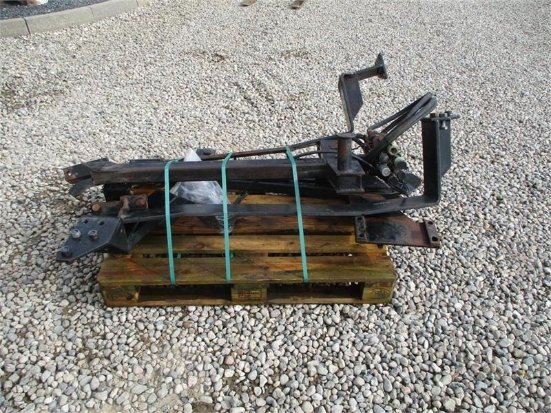 Riko med beslag og komplet hydraulik sæt samt skovl. - Încarcator frontal pentru tractor: Foto 5 Riko med beslag og komplet hydraulik sæt samt skovl. - Încarcator frontal pentru tractor: Foto 5