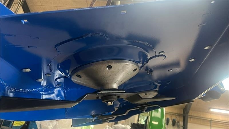 Maşină de tuns iarba Solis 26 HST Hydrostat Turf hjul og klipperbord: Foto 20 Maşină de tuns iarba Solis 26 HST Hydrostat Turf hjul og klipperbord: Foto 20